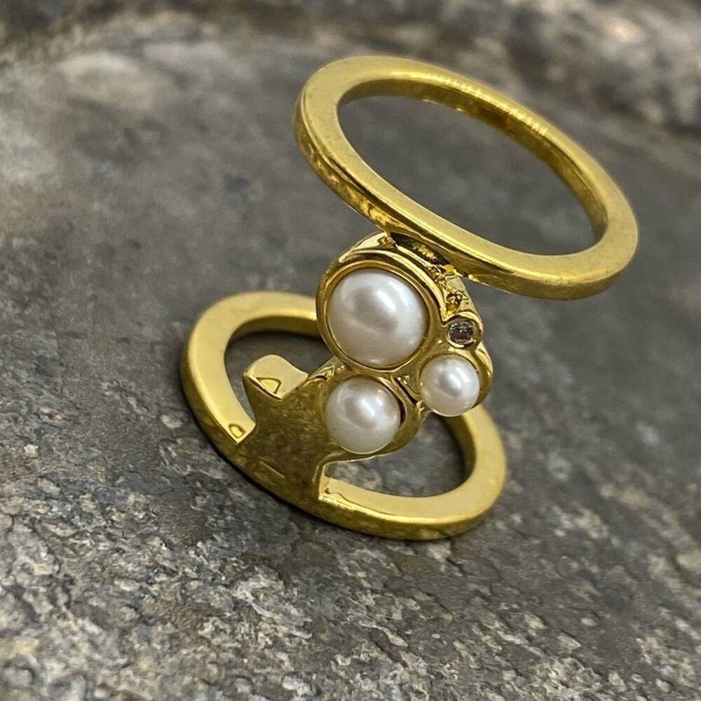 NEW Anthropologie Gold & Pearl Star Galaxies Ring